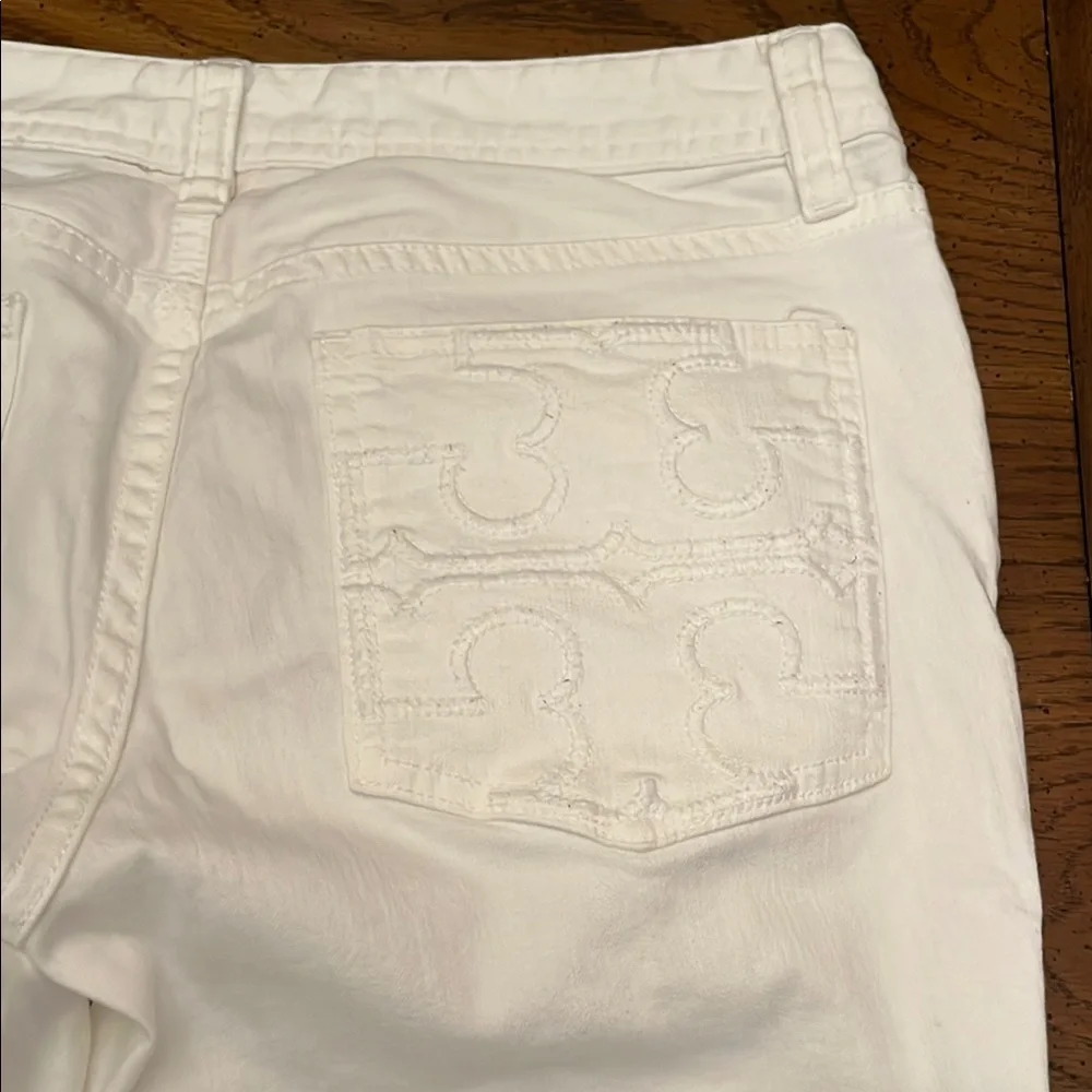 Tory Burch White Cropped Jeans,‎ size 28